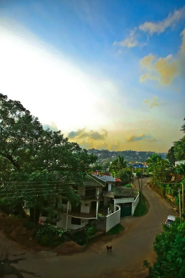 Appartamento Kandyan Fo Rest Sri Lanka